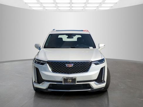 Certified 2024 Cadillac XT6 Premium Luxury FWD image 2