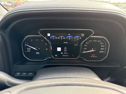 Used 2021 GMC Sierra 1500 AT4 w/ AT4 Premium Package AWD/4WD image 13
