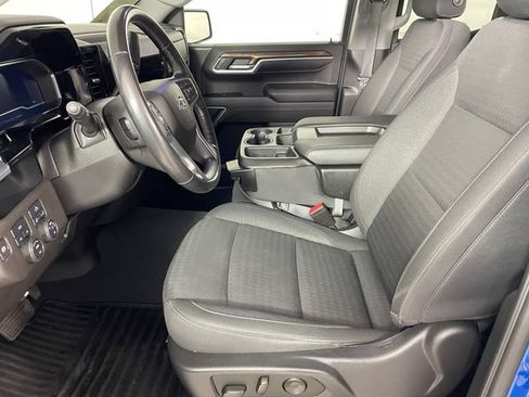 Used 2022 Chevrolet Silverado 1500 RST AWD/4WD image 2