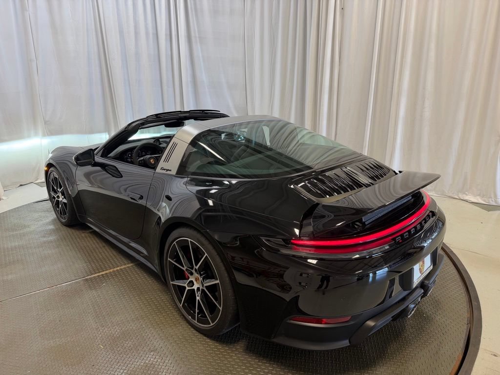 Certified 2025 Porsche 911 Targa 4 GTS AWD/4WD image 31