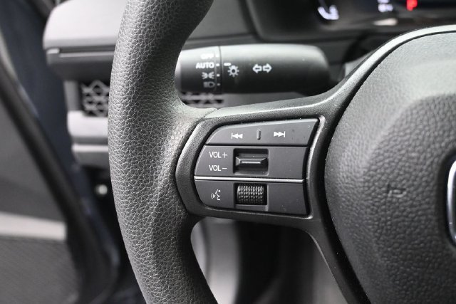 Certified 2025 Honda Accord LX image 25