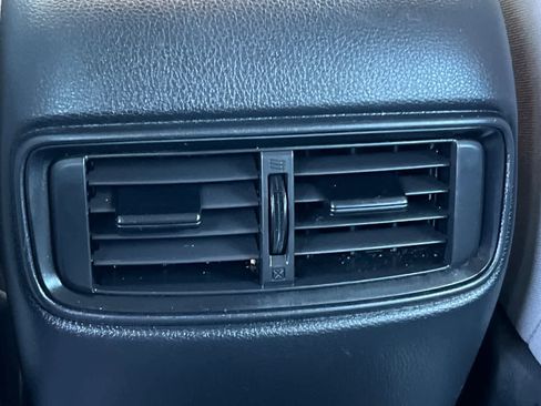 Used 2019 Honda CR-V LX image 14