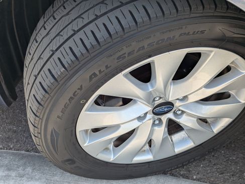 Used 2016 Subaru Legacy 2.5i Premium AWD/4WD image 43