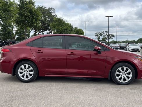 Certified 2026 Toyota Corolla LE FWD image 4