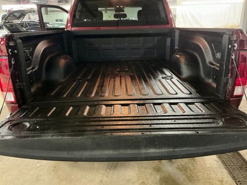 Used 2018 RAM 2500 Tradesman w/ Chrome Appearance Group image 22