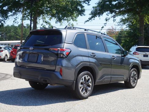 Used 2026 Subaru Forester Premium AWD/4WD image 5