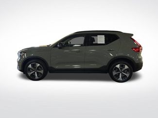 Used 2025 Volvo XC40 B5 Plus w/ Protection Package Premier AWD/4WD video 2