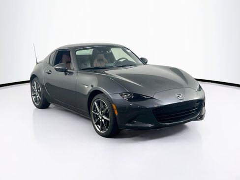 Used 2017 MAZDA MX-5 Miata RF Grand Touring image 3