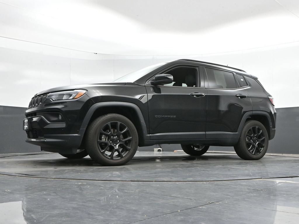 Used 2022 Jeep Compass Latitude w/ Convenience Group AWD/4WD image 43