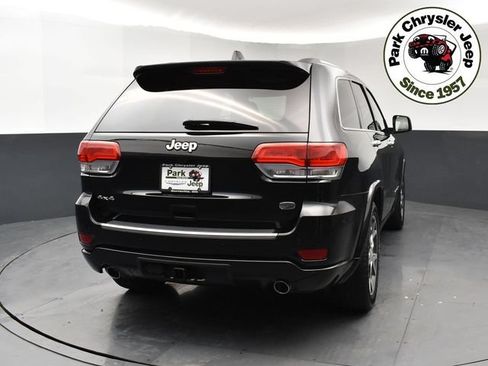 Used 2019 Jeep Grand Cherokee Overland AWD/4WD image 5