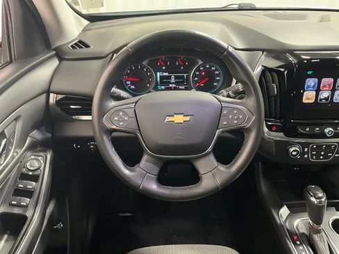 Used 2018 Chevrolet Traverse LT AWD/4WD image 6