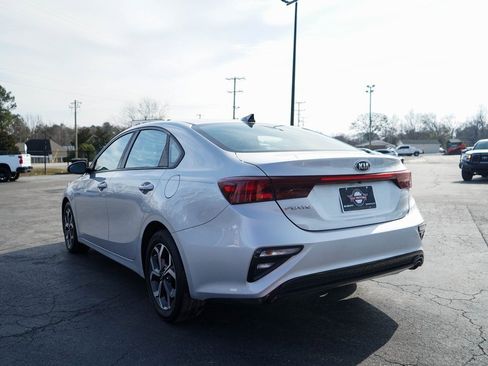 Used 2020 Kia Forte LXS image 4