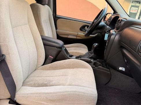 Used 2005 Chevrolet TrailBlazer LS w/ LS Preferred Equipment Group RWD image 23