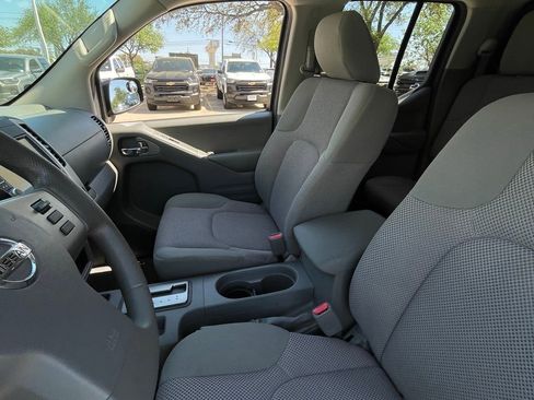 Used 2019 Nissan Frontier SV image 21