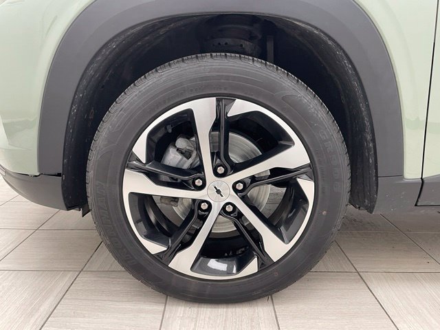 Used 2024 Chevrolet Trax RS w/ Driver Confidence Package FWD image 8