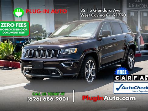 Used 2018 Jeep Grand Cherokee Limited AWD/4WD image 1