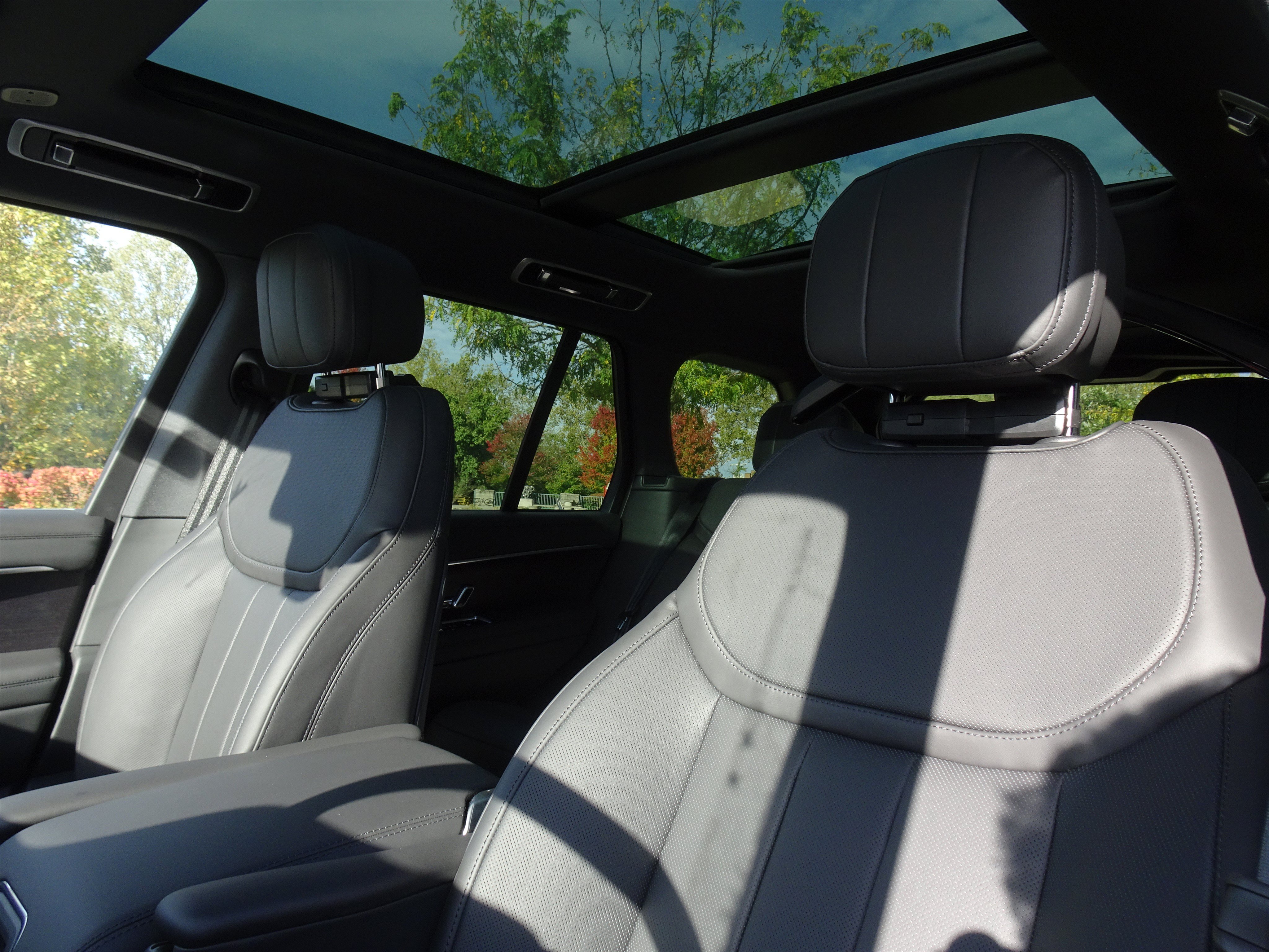 New 2027 Land Rover Range Rover SE AWD/4WD image 14