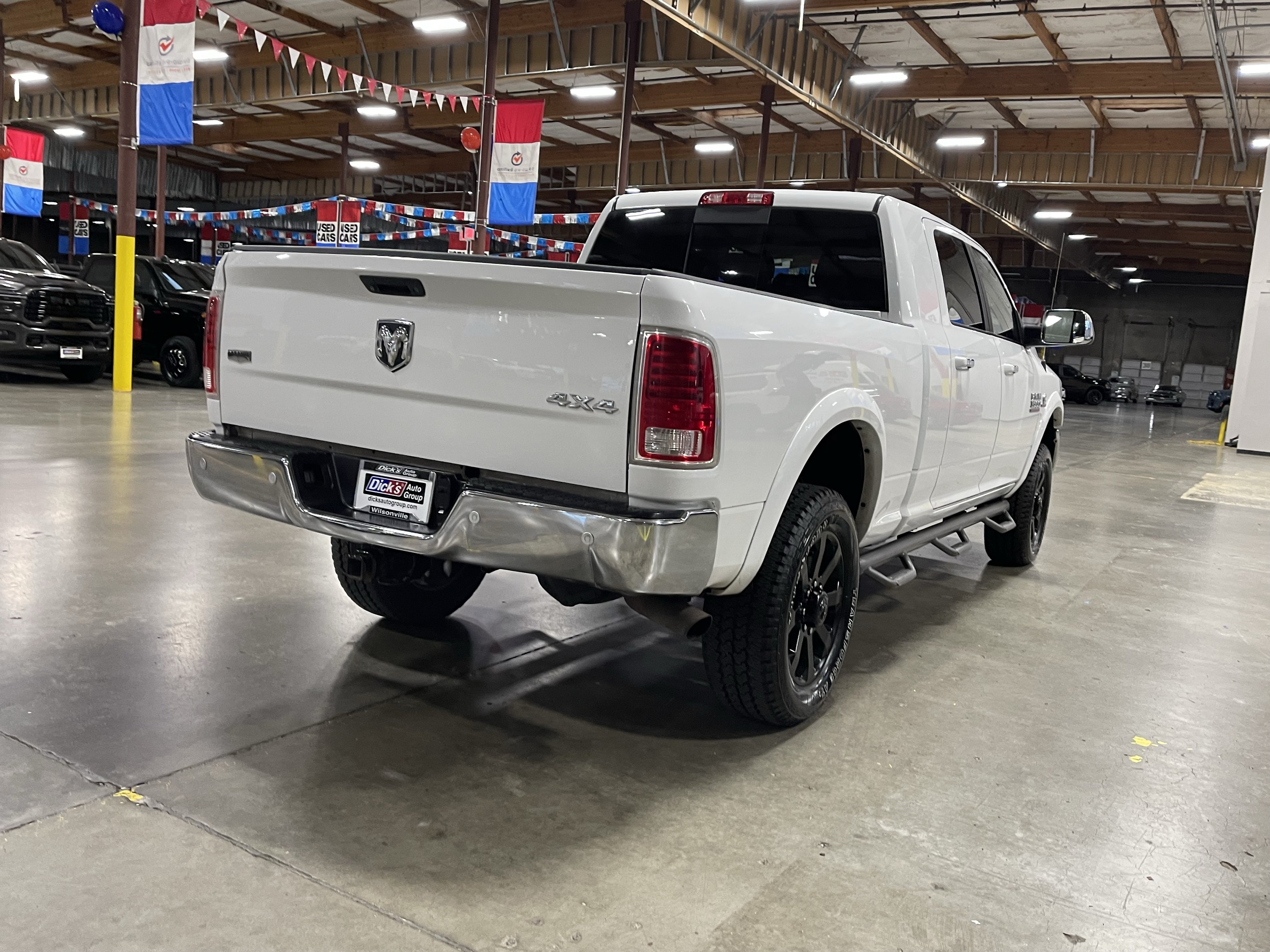 Used 2016 RAM 3500 Laramie w/ Convenience Group AWD/4WD image 5