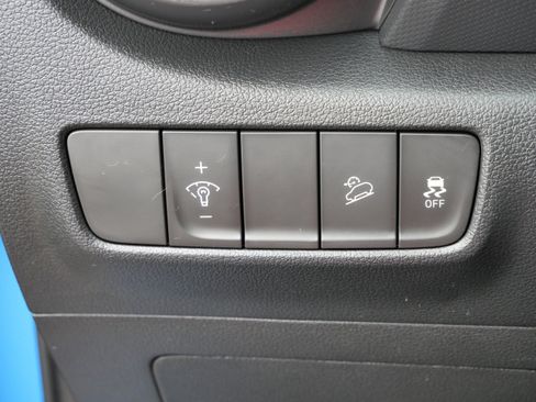 Certified 2022 Hyundai Kona SEL w/ Convenience Package image 21