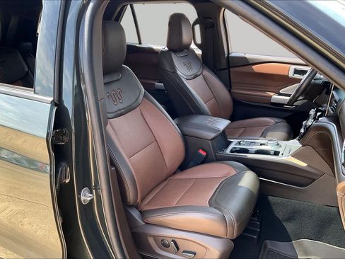 Used 2023 Ford Explorer King Ranch w/ Technology Package AWD/4WD image 10
