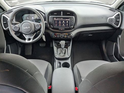 Used 2024 Kia Soul LX w/ Option Group 015 image 30
