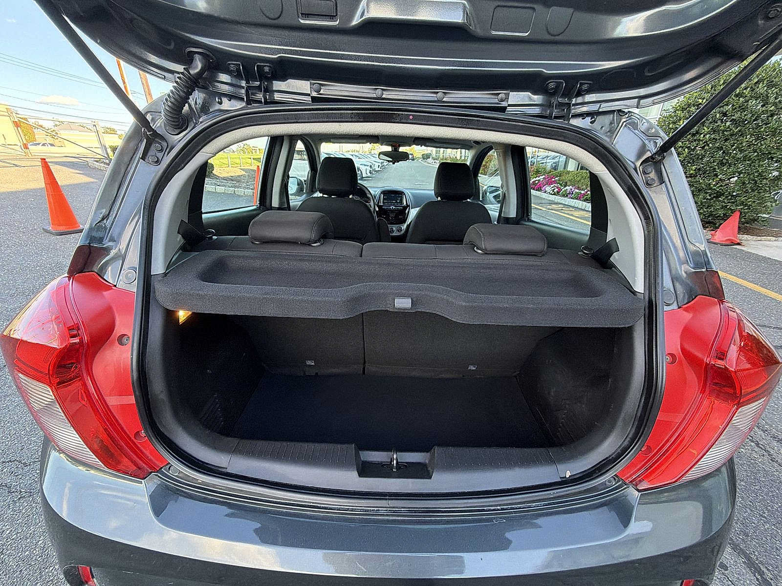 Used 2017 Chevrolet Spark LT FWD image 27
