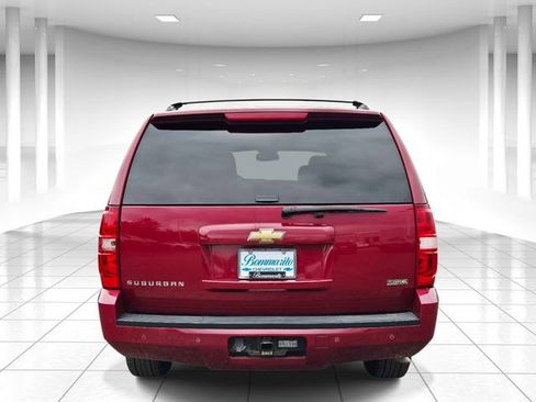 Used 2007 Chevrolet Suburban LT w/ LT Preferred Equipment Group AWD/4WD image 4