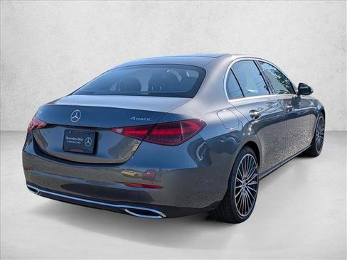 Used 2025 Mercedes-Benz C 300 4MATIC Sedan image 2