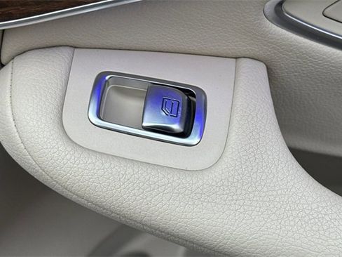 Used 2022 Mercedes-Benz GLC 300 image 22