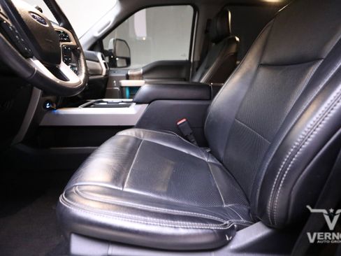 Used 2019 Ford F250 Lariat w/ Lariat Ultimate Package image 10