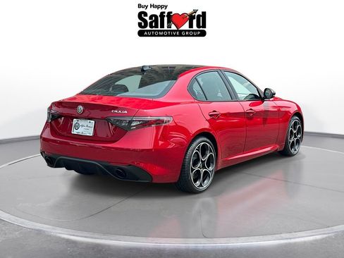 New 2026 Alfa Romeo Giulia AWD image 9