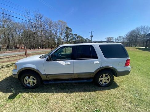 Used 2006 Ford Expedition XLT image 8