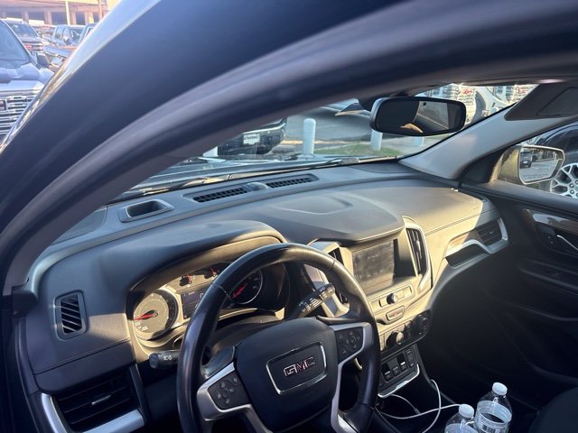 Used 2020 GMC Terrain SLE w/ Driver Convenience Package FWD image 8