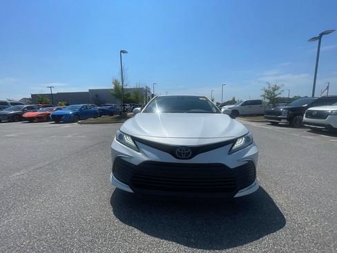Used 2023 Toyota Camry XLE FWD image 5