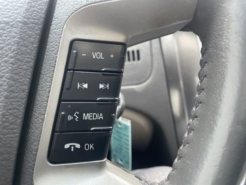Used 2010 Ford Fusion SEL image 21