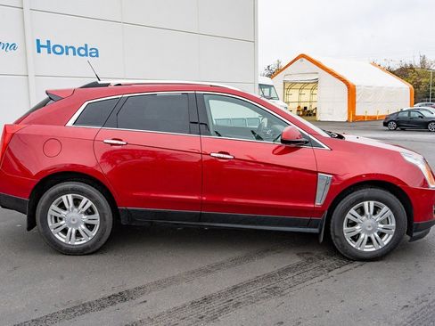 Used 2014 Cadillac SRX Luxury w/ Driver Awareness Package image 16