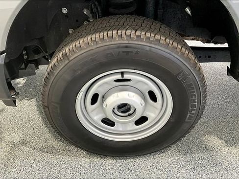 Used 2023 Ford F250 XL w/ Snow Plow Prep Package AWD/4WD image 31