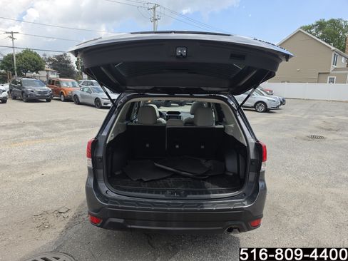 Used 2023 Subaru Forester Premium AWD/4WD image 36
