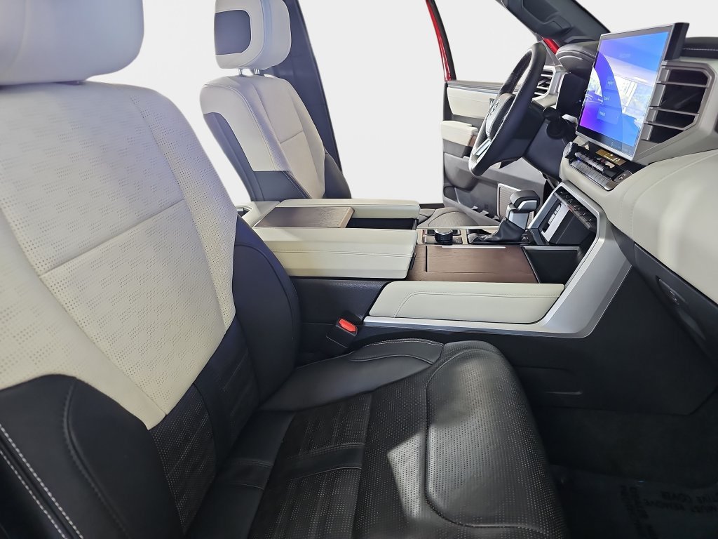 Used 2023 Toyota Sequoia Capstone AWD/4WD image 12