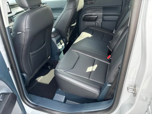 New 2026 Ford Maverick Lariat w/ Black Appearance Package AWD/4WD image 8