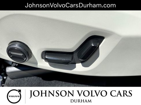 Used 2024 Volvo XC90 T8 Plus w/ Protection Package Premier AWD/4WD image 14