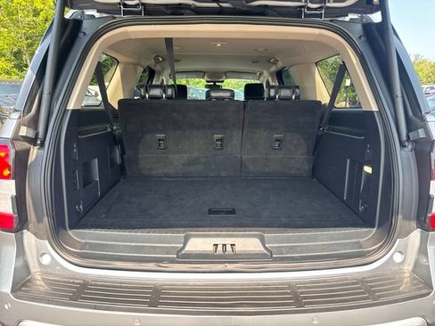 Used 2023 Ford Expedition Max XLT RWD image 8