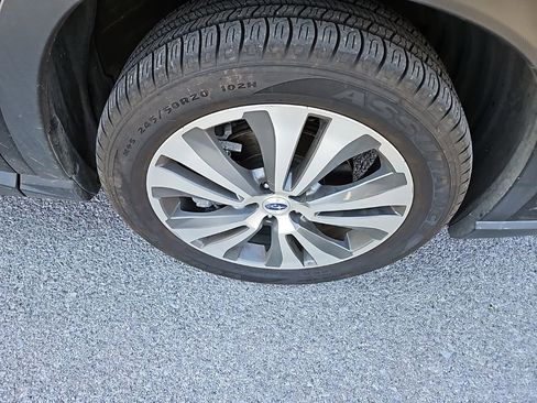 Used 2019 Subaru Ascent Limited image 10