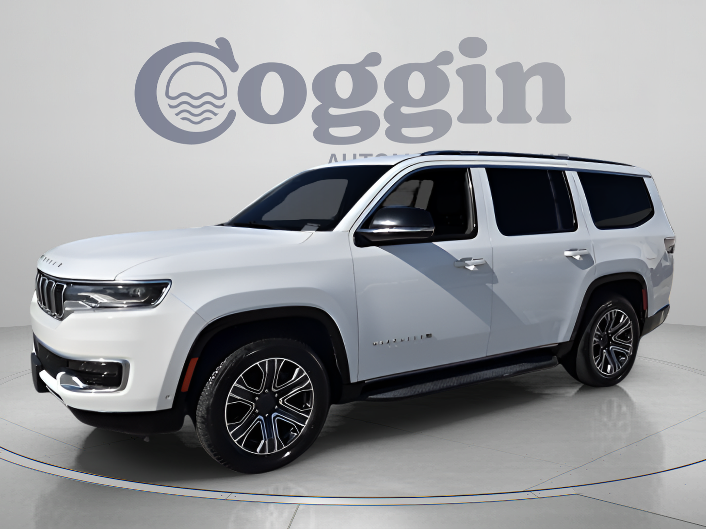 Used 2024 Jeep Wagoneer Series II w/ Flexible Seating Group RWD image 1