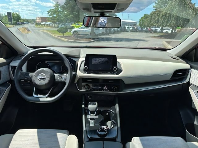 Certified 2023 Nissan Rogue SV AWD/4WD image 14