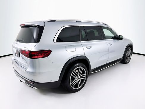 Used 2025 Mercedes-Benz GLS 450 4MATIC image 8