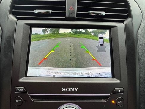 Used 2019 Ford Fusion Titanium FWD image 28