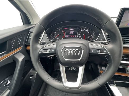 Used 2023 Audi Q5 2.0T Premium w/ Convenience Package AWD/4WD image 23