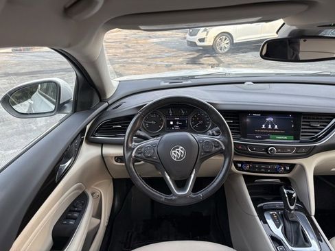 Used 2019 Buick Regal Essence w/ Driver Confidence Package I image 19