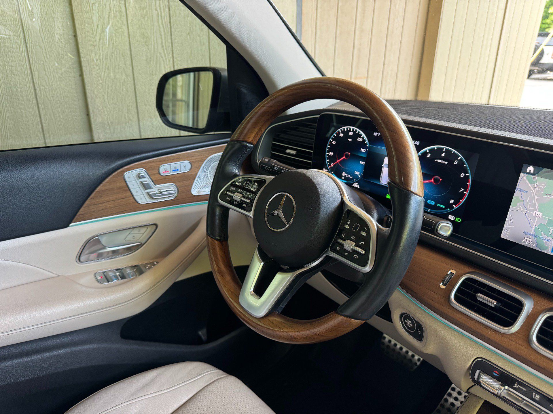 Used 2022 Mercedes-Benz GLS 450 4MATIC image 30
